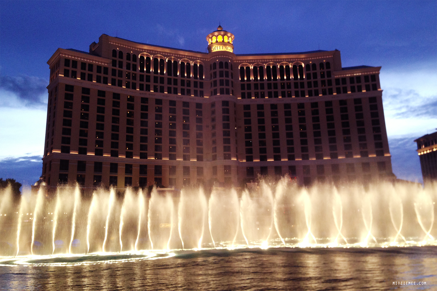 The Dancing Fountains at Bellagio Las Vegas Guide Mitzie Mee