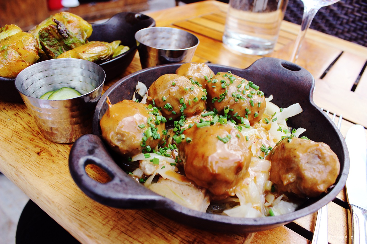 stuffed rooster restaurant
