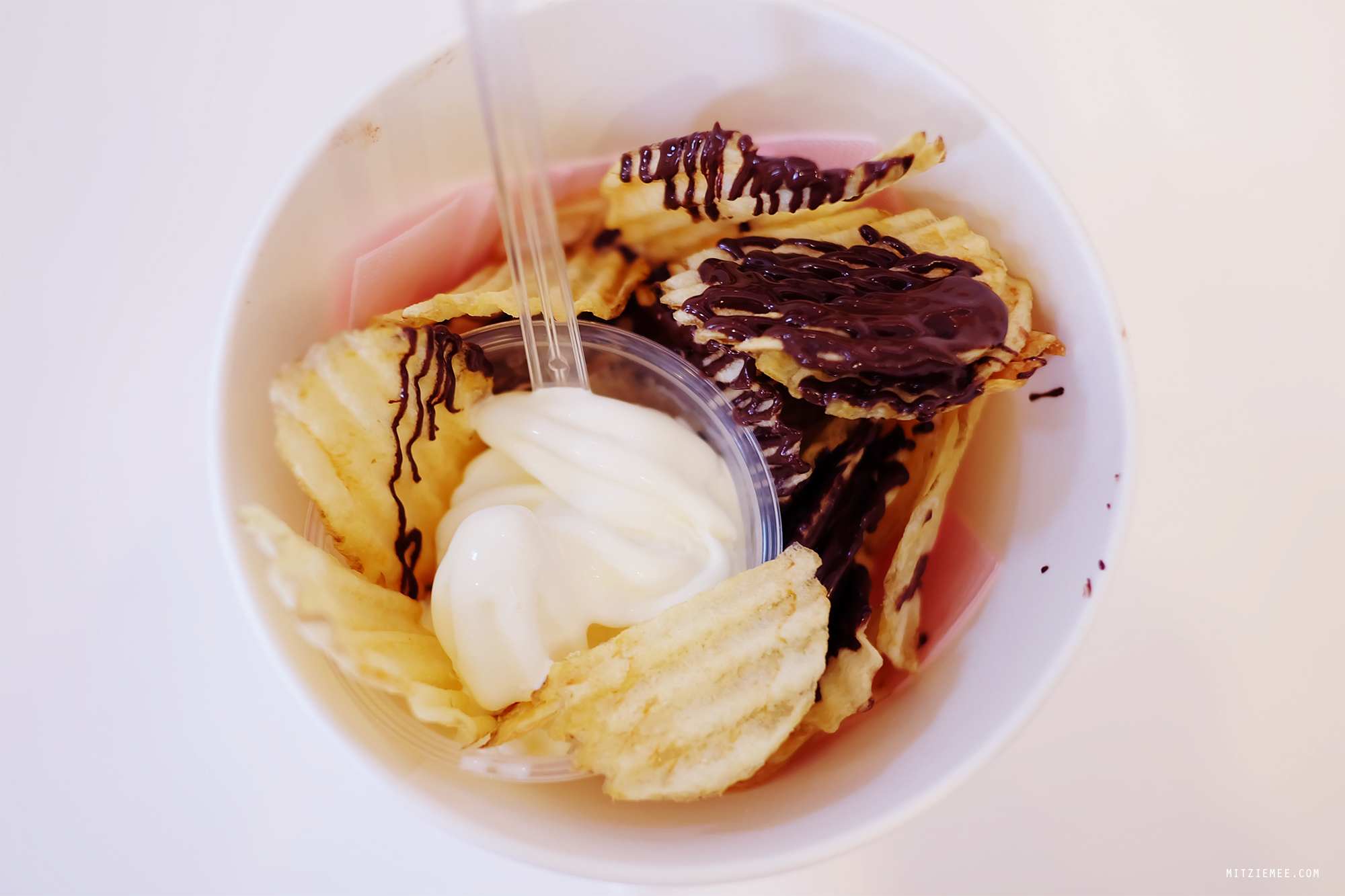 Potato chips with Royce chocolate and soft serve, Calbee Plus, Tokyo