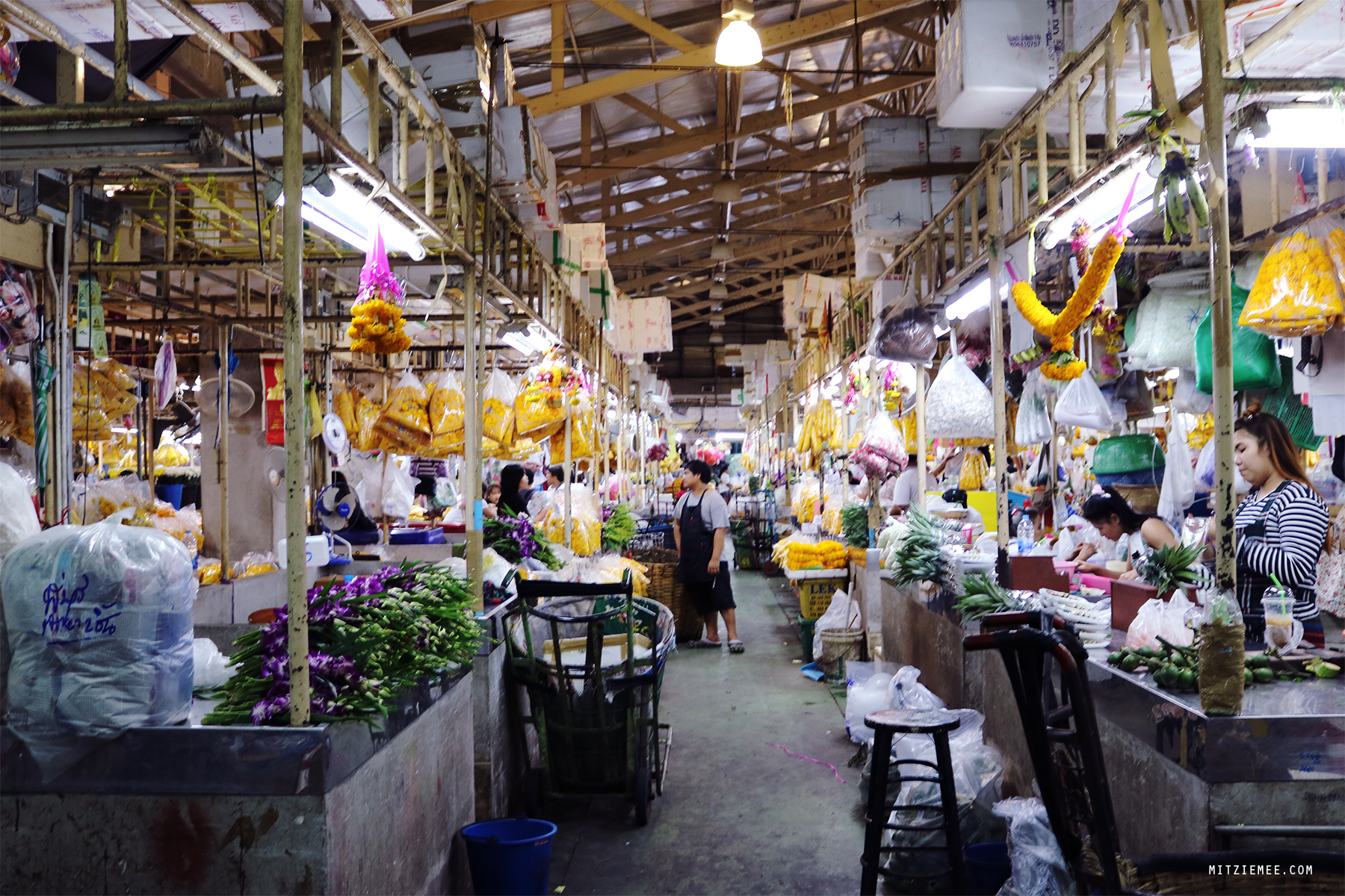 bangkok flower market pak