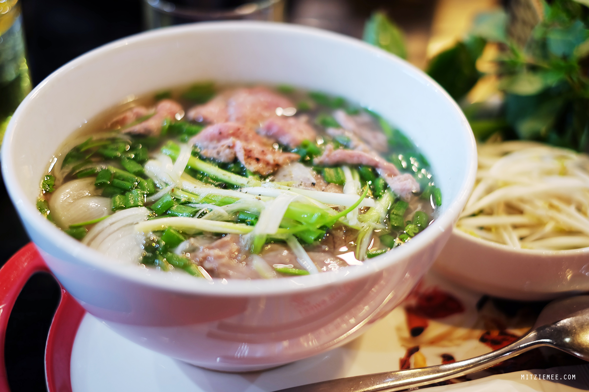 The Sweet - Best pho I had in Ho Chi Minh City - Vietnam Blog | Mitzie Mee