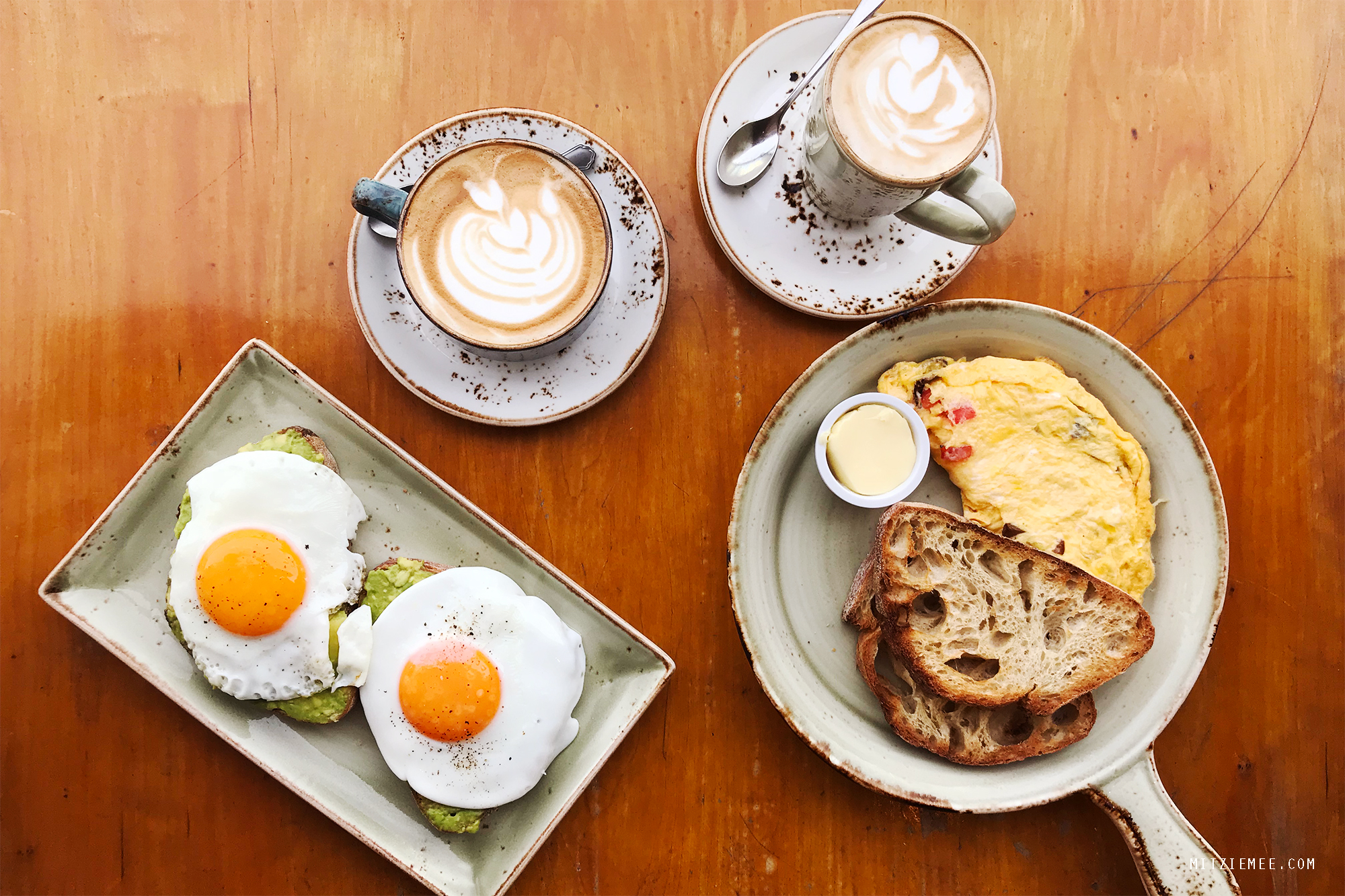 Breakfast at The Scene, Pier 7, Dubai Marina