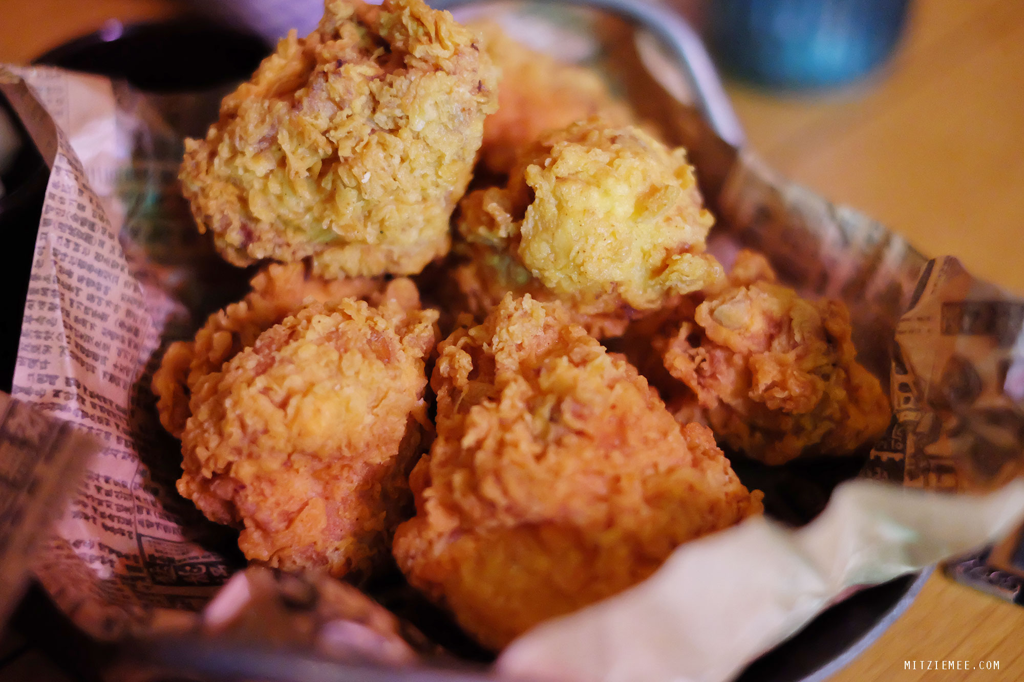 Korean fried chicken, YG Republique, K-Pub, Seoul